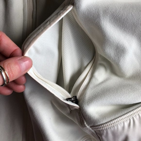 Lululemon Lightweight running vest - Picture 6 of 7